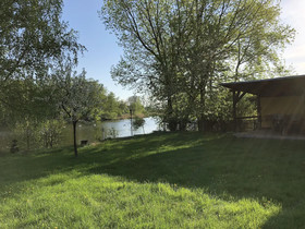 Riverside Inn