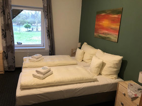 Riverside Inn