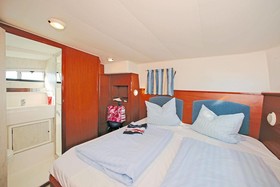 Kuhnle-Tours Bootshaus Zeuthen