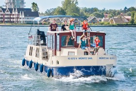 Kuhnle-Tours Bootshaus Zeuthen
