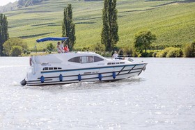 Kuhnle-Tours Bootshaus Zeuthen