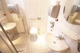 B & L Hostel