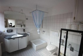 B & L Hostel