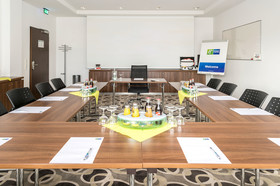 Holiday Inn Express Bremen Airport