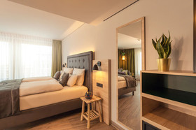 Holiday Inn - the niu, Crusoe Bremen Airport