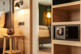 Holiday Inn - the niu, Crusoe Bremen Airport