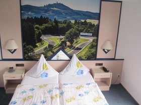 Land-gut-Race-Hotel zur Burg Nürburgring