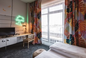 Superbude Altona Paradise