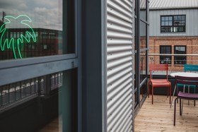 Superbude Altona Paradise