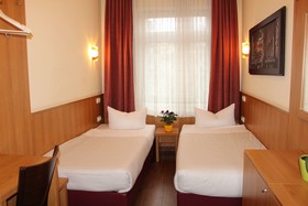Altan Hotel