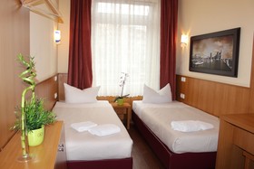 Altan Hotel