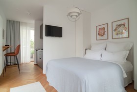 August The Boardinghouse