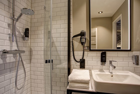 Boutique 125 Hamburg Airport, Trademark Collection by Wyndham