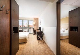 elaya hotel hamburg finkenwerder