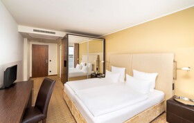 elaya hotel hamburg finkenwerder