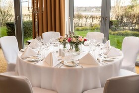 elaya hotel hamburg finkenwerder