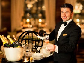 Fairmont Hotel Vier Jahreszeiten