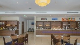 Premier Inn Hamburg City Alster Hotel