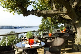 Hotel Louis C. Jacob