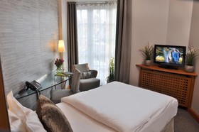 Top Cityline Hotel Eggers