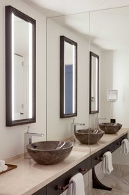 The Nikolai Hotel Hamburg - Leonardo Limited Edition