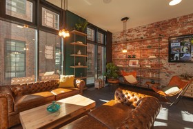 Holiday Inn - the niu, Bricks Hamburg Eppendorf