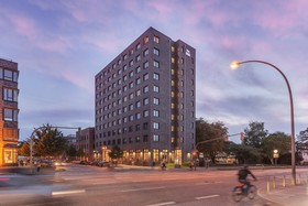 Holiday Inn - the niu, Bricks Hamburg Eppendorf