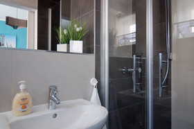 Apartment Modern One