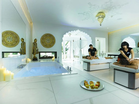 Bäder Parkhotel & Sieben Welten Therme & Spa Resort