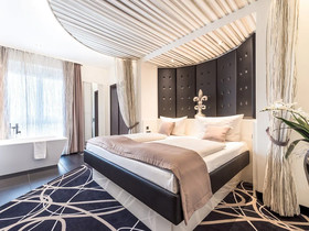 Bäder Parkhotel & Sieben Welten Therme & Spa Resort