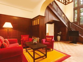 Falkenstein Grand, Autograph Collection