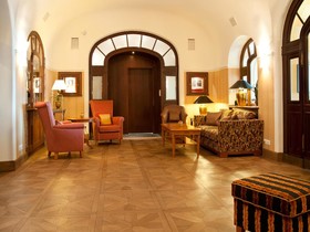 Falkenstein Grand, Autograph Collection