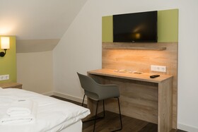 Roca Restaurant And Hotel