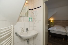 Roca Restaurant And Hotel