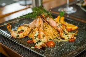Roca Restaurant And Hotel