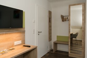 Roca Restaurant And Hotel