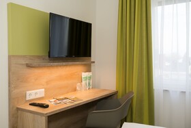 Roca Restaurant And Hotel