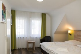 Roca Restaurant And Hotel