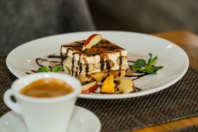 Roca Restaurant And Hotel