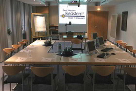 NonStop Hotel Riedstadt