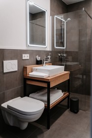 Step Inn Hotel