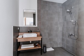 Step Inn Hotel