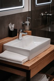 Step Inn Hotel