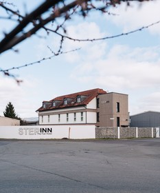 Step Inn Hotel