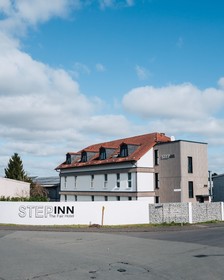 Step Inn Hotel