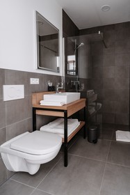 Step Inn Hotel