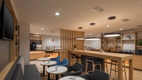 Holiday Inn Express Hamburg South A7 AS42, an IHG Hotel