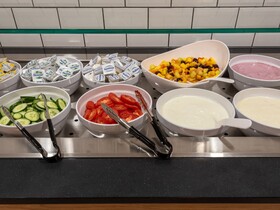 Holiday Inn Express Hamburg South A7 AS42, an IHG Hotel