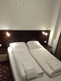 Skyline Hotel