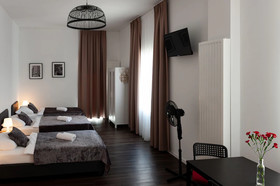 Apartment Lenaustrasse